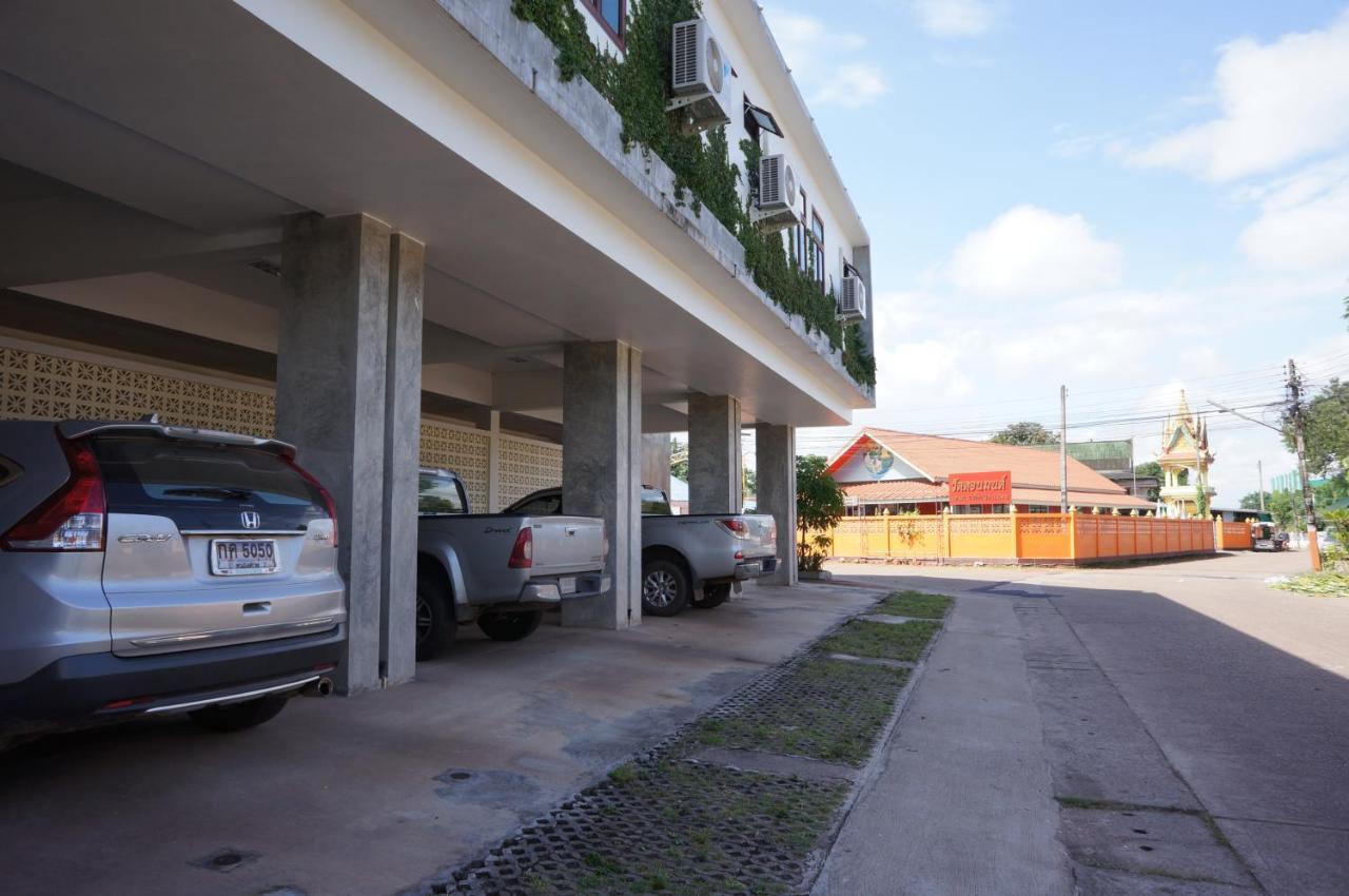 Srinaka Hotel Nong Khai Exterior photo